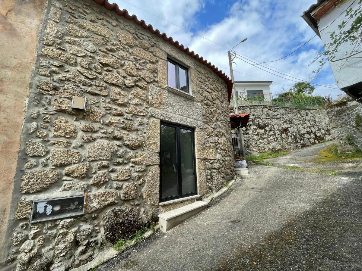 Casinha Da Fonte Villa Arcos de Valdevez Luaran gambar