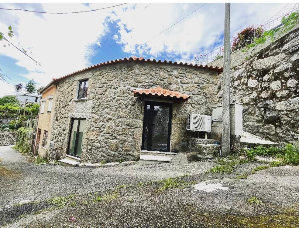Casinha Da Fonte Villa Arcos de Valdevez Luaran gambar